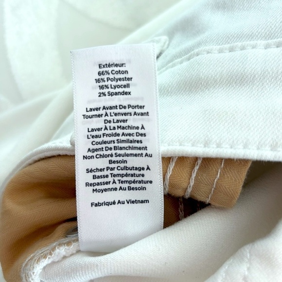 Talbots High Waist Straight Leg White 5 Pocket Jeans. Made w/2% Spandex. Size 16 - Picture 8 of 11